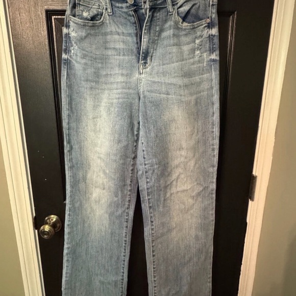 Judy Blue Denim - Judy Blue 9/29 Light Wash Straight Leg Jeans